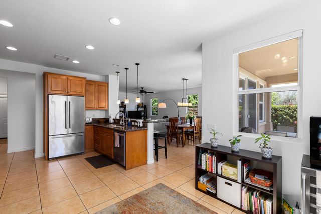 240 Paseo Vista Circle, Palm Desert, CA 92260