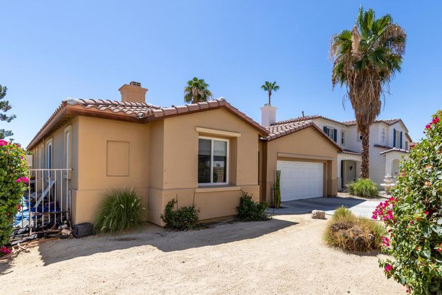 240 Paseo Vista Circle, Palm Desert, CA 92260