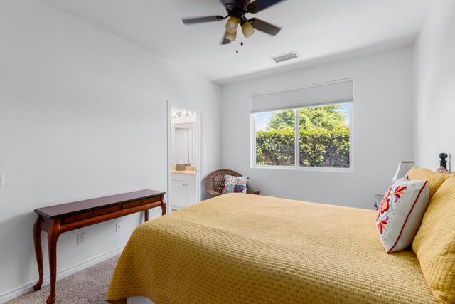 240 Paseo Vista Circle, Palm Desert, CA 92260