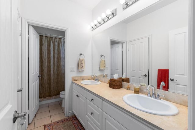 240 Paseo Vista Circle, Palm Desert, CA 92260