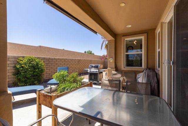 240 Paseo Vista Circle, Palm Desert, CA 92260
