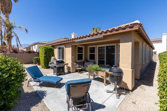240 Paseo Vista Circle, Palm Desert, CA 92260