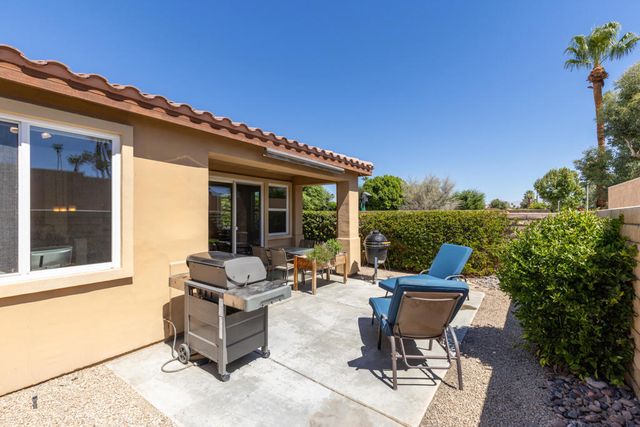 240 Paseo Vista Circle, Palm Desert, CA 92260