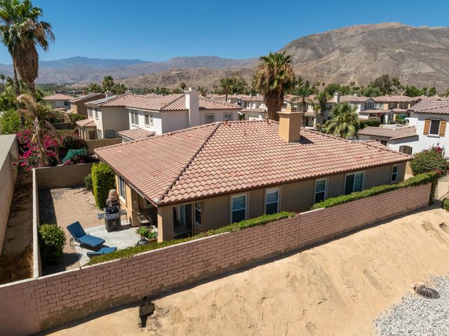 240 Paseo Vista Circle, Palm Desert, CA 92260