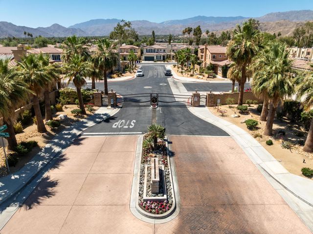 240 Paseo Vista Circle, Palm Desert, CA 92260