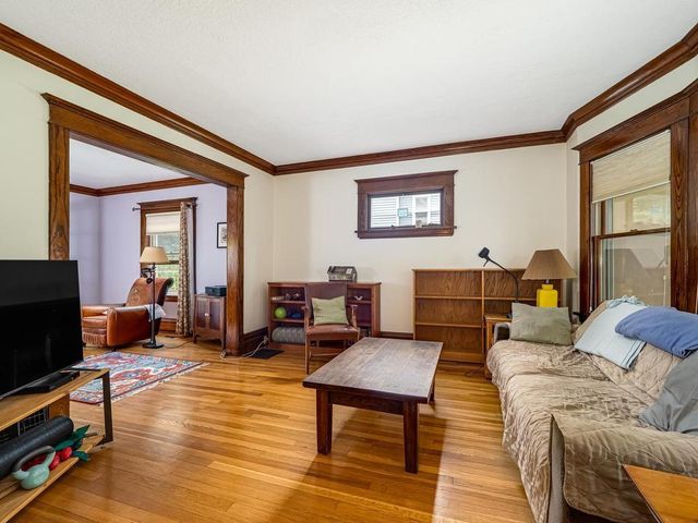 1006 Cromwell Avenue, Saint Paul, MN 55114