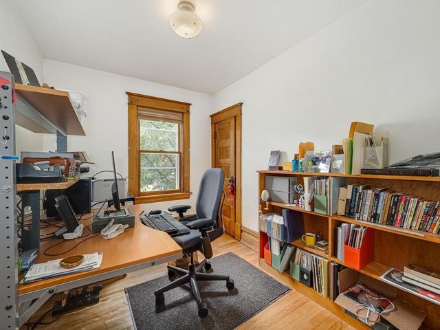 1006 Cromwell Avenue, Saint Paul, MN 55114