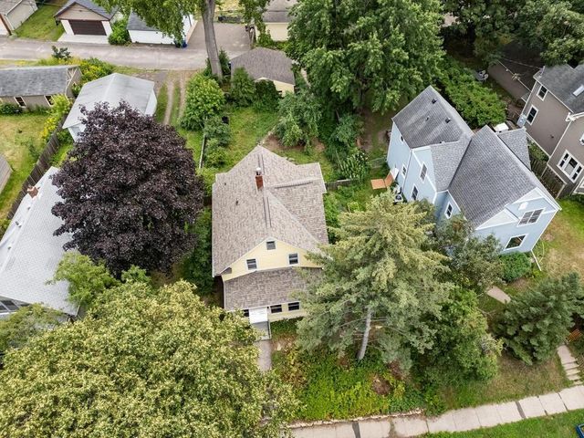 1006 Cromwell Avenue, Saint Paul, MN 55114