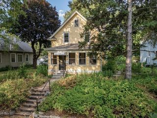 1006 Cromwell Avenue, Saint Paul, MN 55114