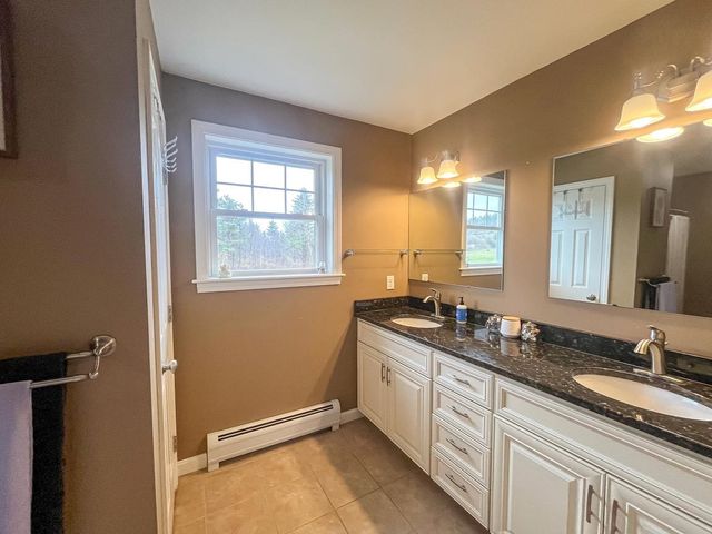 195 Zion Hill Road, Northfield, NH 03276