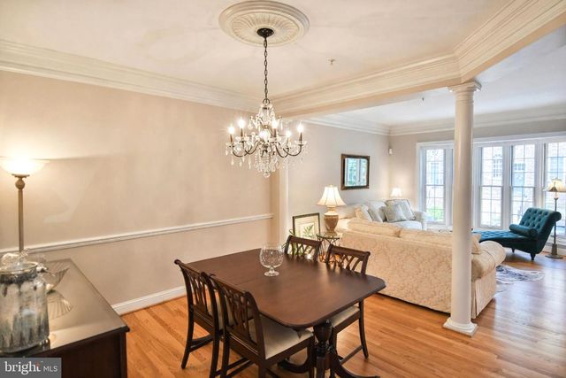 1040 GRAND OAK WAY, Rockville, MD 20852