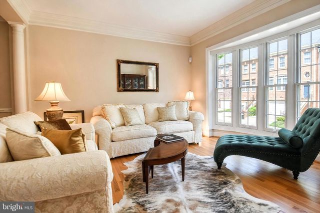 1040 GRAND OAK WAY, Rockville, MD 20852