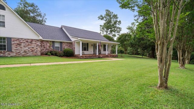 768 Lake Boulevard, Vicksburg, MS 39180
