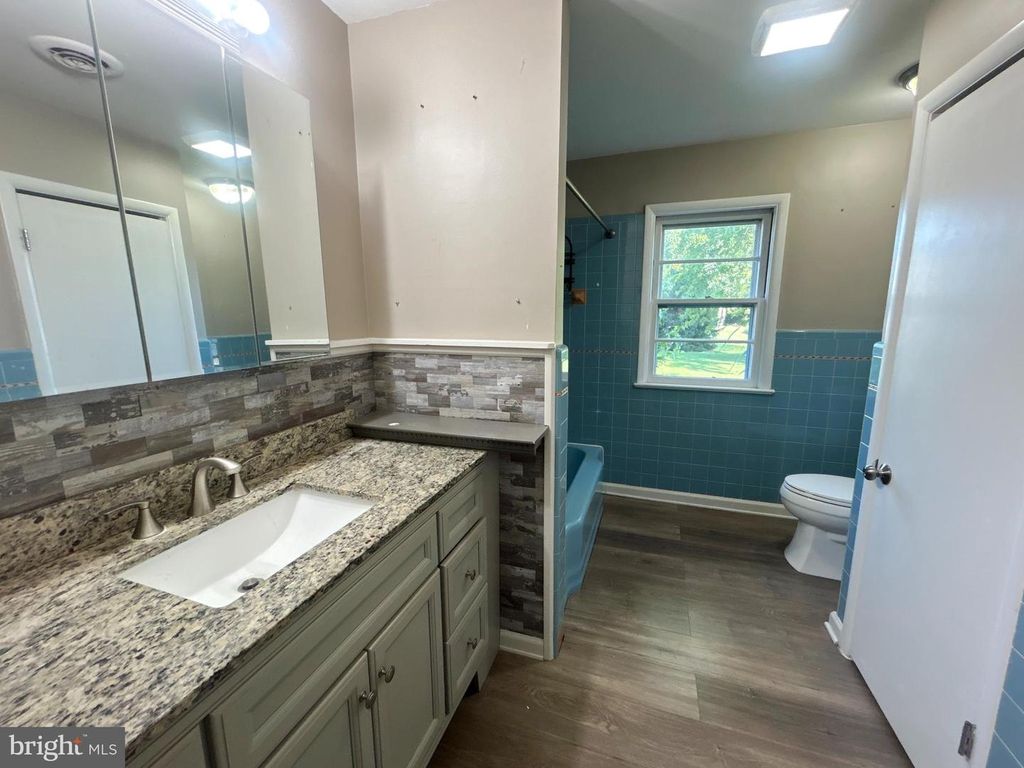 418 SWEDESBORO RD, GIBBSTOWN, NJ 08027 — photo 5