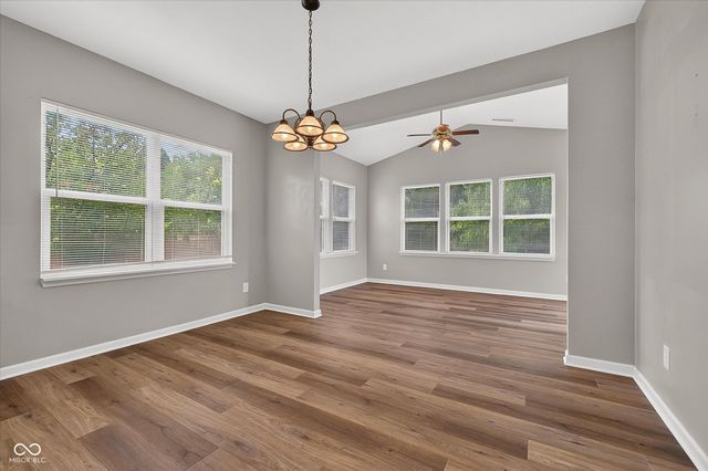 8922 N Springview Drive, Mccordsville, IN 46055