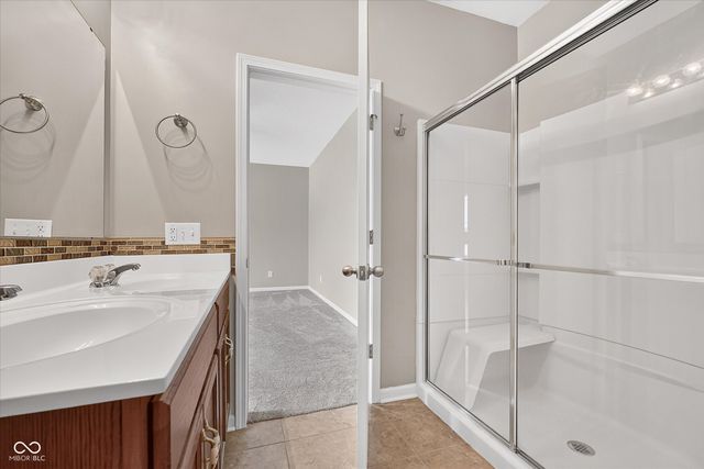 8922 N Springview Drive, Mccordsville, IN 46055