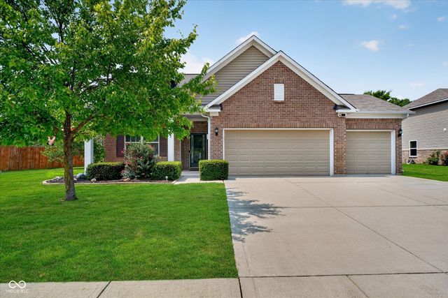 8922 N Springview Drive, Mccordsville, IN 46055