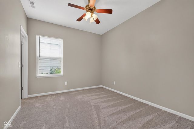 8922 N Springview Drive, Mccordsville, IN 46055