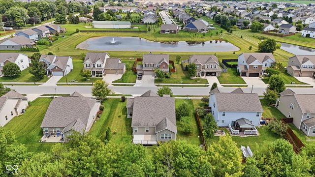 8922 N Springview Drive, Mccordsville, IN 46055