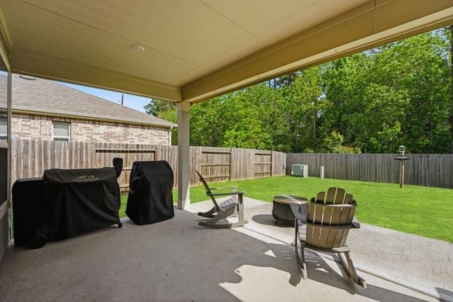 8617 Cimarron Mesa Lane, Magnolia, TX 77354