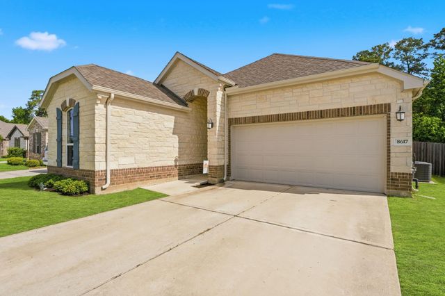 8617 Cimarron Mesa Lane, Magnolia, TX 77354
