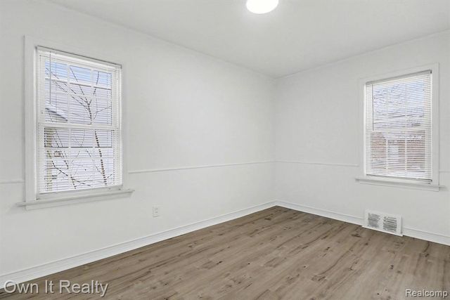 1821 Academy Street, Dearborn, MI 48124