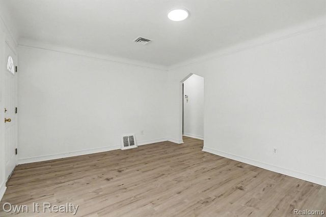 1821 Academy Street, Dearborn, MI 48124