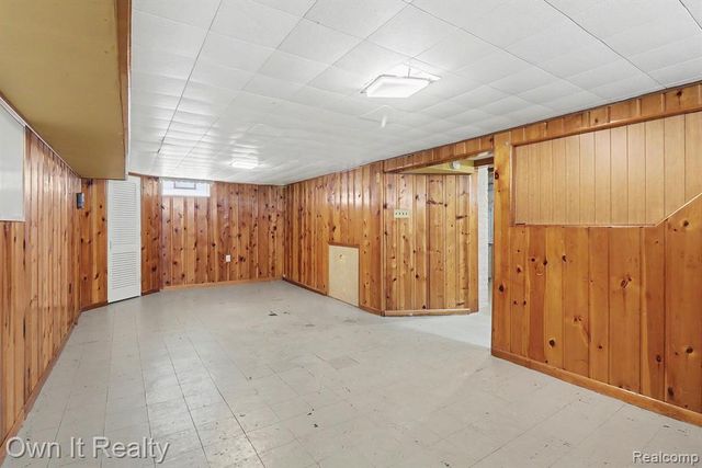 1821 Academy Street, Dearborn, MI 48124