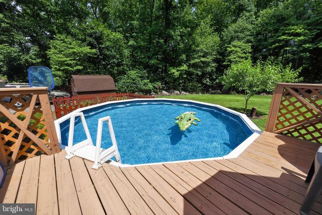 107 LONE PINE RD, Barto, PA 19504
