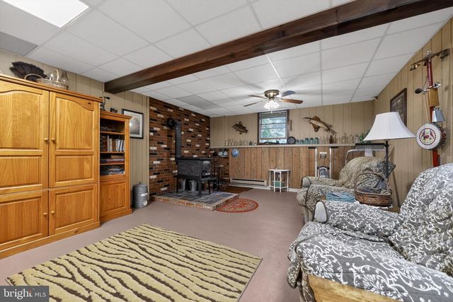 107 LONE PINE RD, Barto, PA 19504