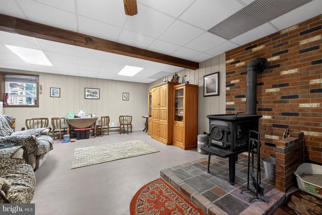 107 LONE PINE RD, Barto, PA 19504