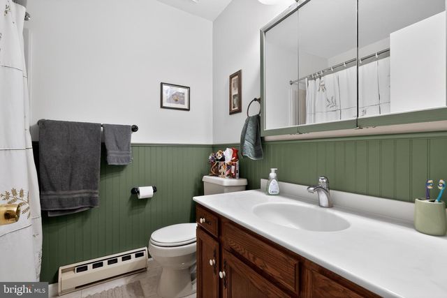 107 LONE PINE RD, Barto, PA 19504