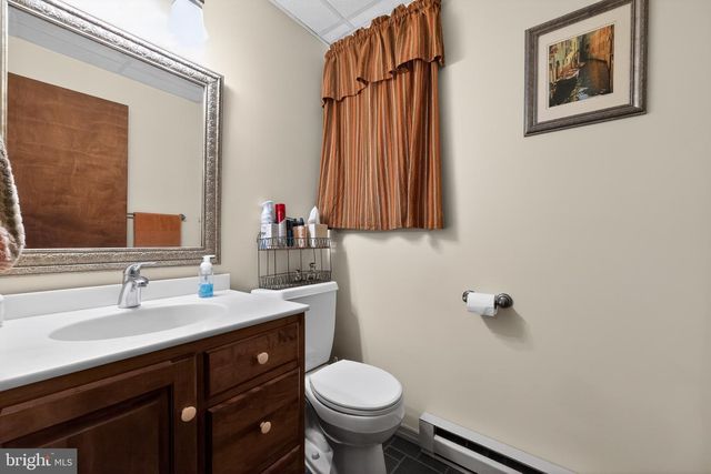 107 LONE PINE RD, Barto, PA 19504