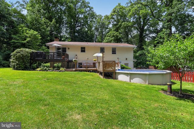 107 LONE PINE RD, Barto, PA 19504