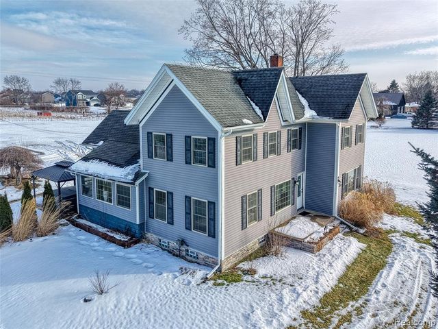 3342 Oak Grove Road, Howell, MI 48855