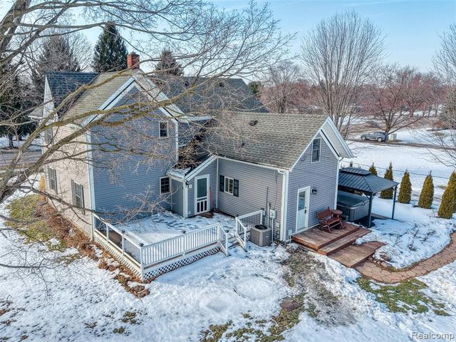 3342 Oak Grove Road, Howell, MI 48855