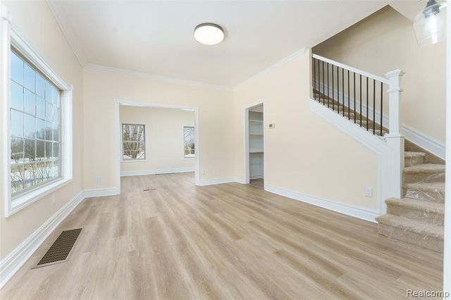 3342 Oak Grove Road, Howell, MI 48855