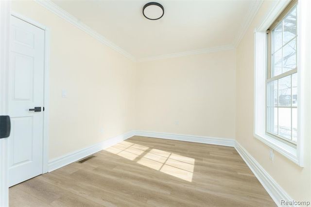 3342 Oak Grove Road, Howell, MI 48855