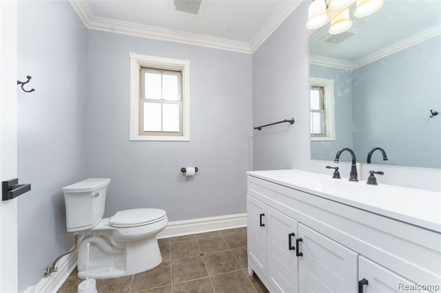 3342 Oak Grove Road, Howell, MI 48855