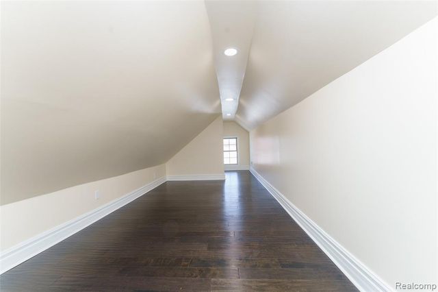 3342 Oak Grove Road, Howell, MI 48855