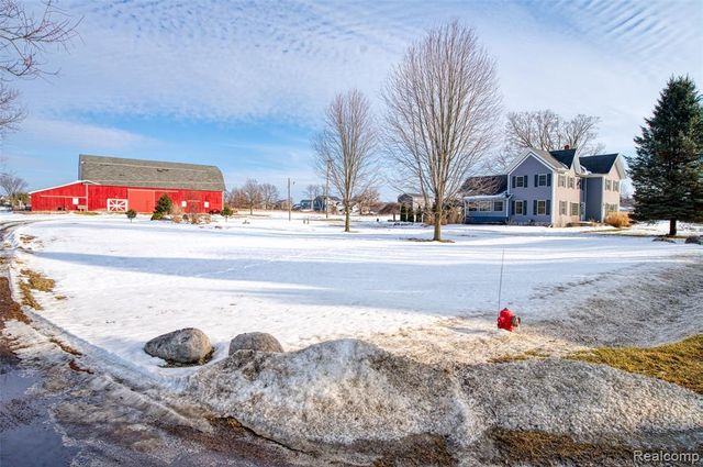 3342 Oak Grove Road, Howell, MI 48855