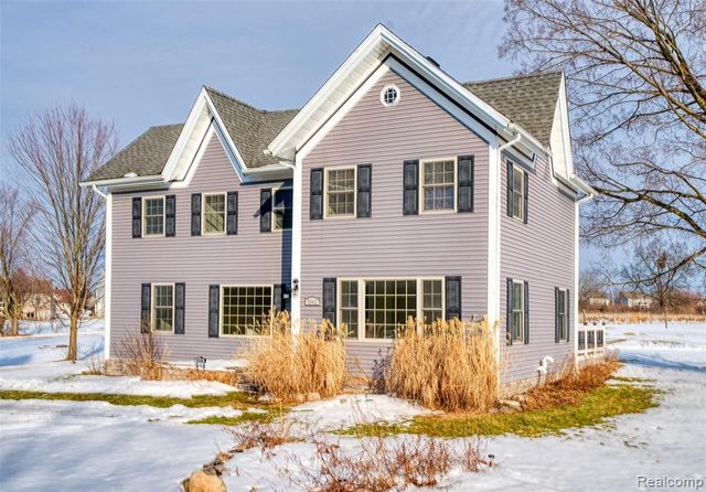 3342 Oak Grove Road, Howell, MI 48855