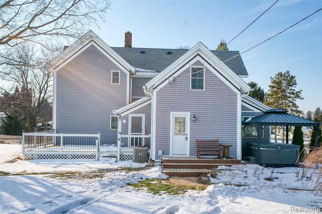 3342 Oak Grove Road, Howell, MI 48855