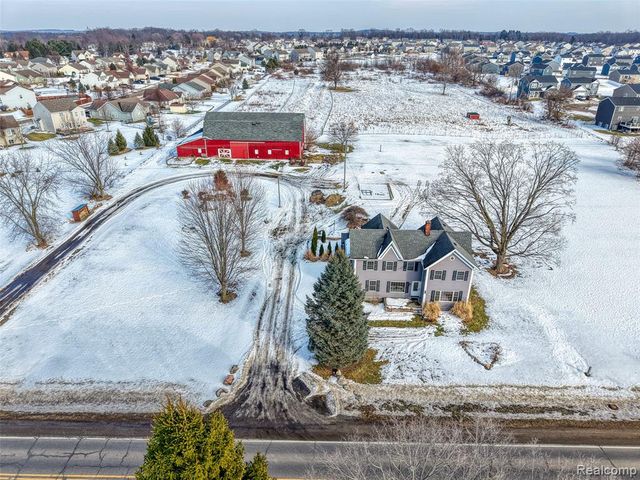 3342 Oak Grove Road, Howell, MI 48855