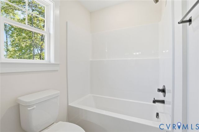 57 Lighthouse Dr, Bumpass, VA 23024
