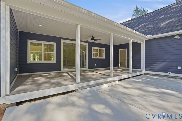 57 Lighthouse Dr, Bumpass, VA 23024