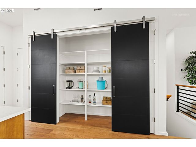 2401 E 6TH St, Vancouver, WA 98661