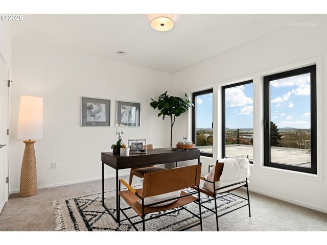 2401 E 6TH St, Vancouver, WA 98661