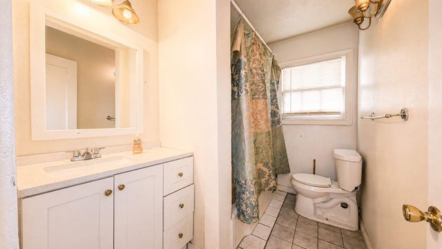 7417 W Knoll Street, Houston, TX 77028