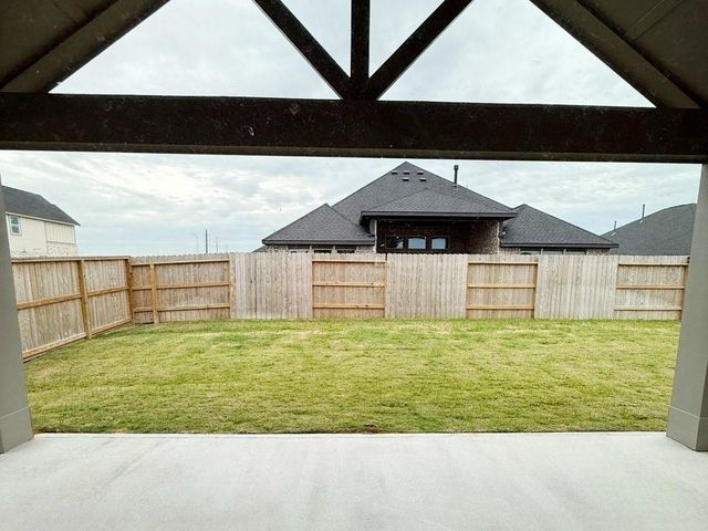 632 Golden Aster Boulevard, Waller, TX 77484